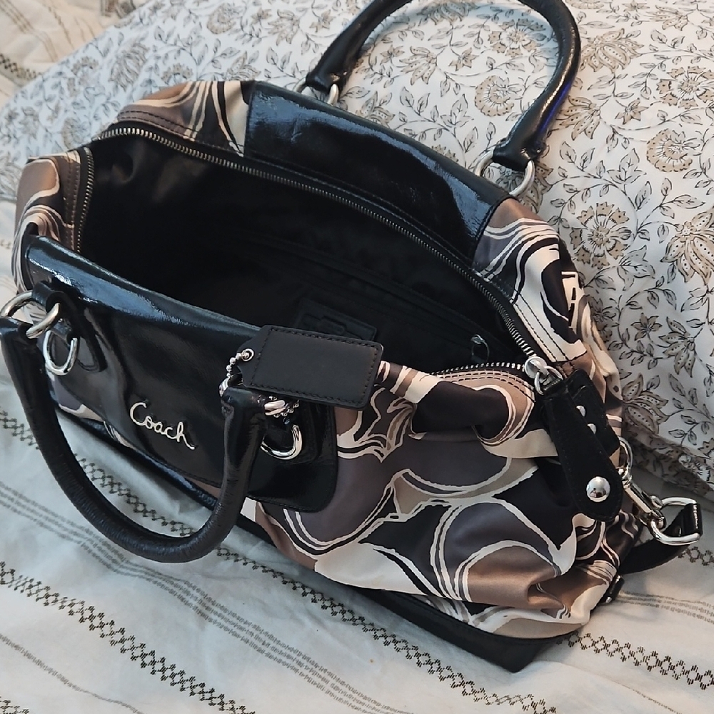 Coach Black and Gray Signature Satchel - Picture 3 of 3